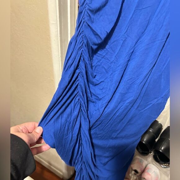 EUC Love Arie ruching dress - Picture 8 of 8